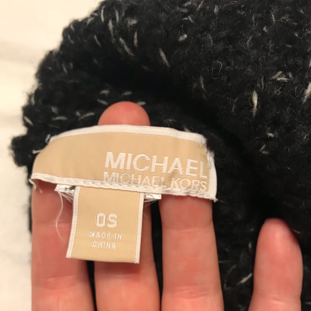Michael Kors winter hat - Picture 1 of 4